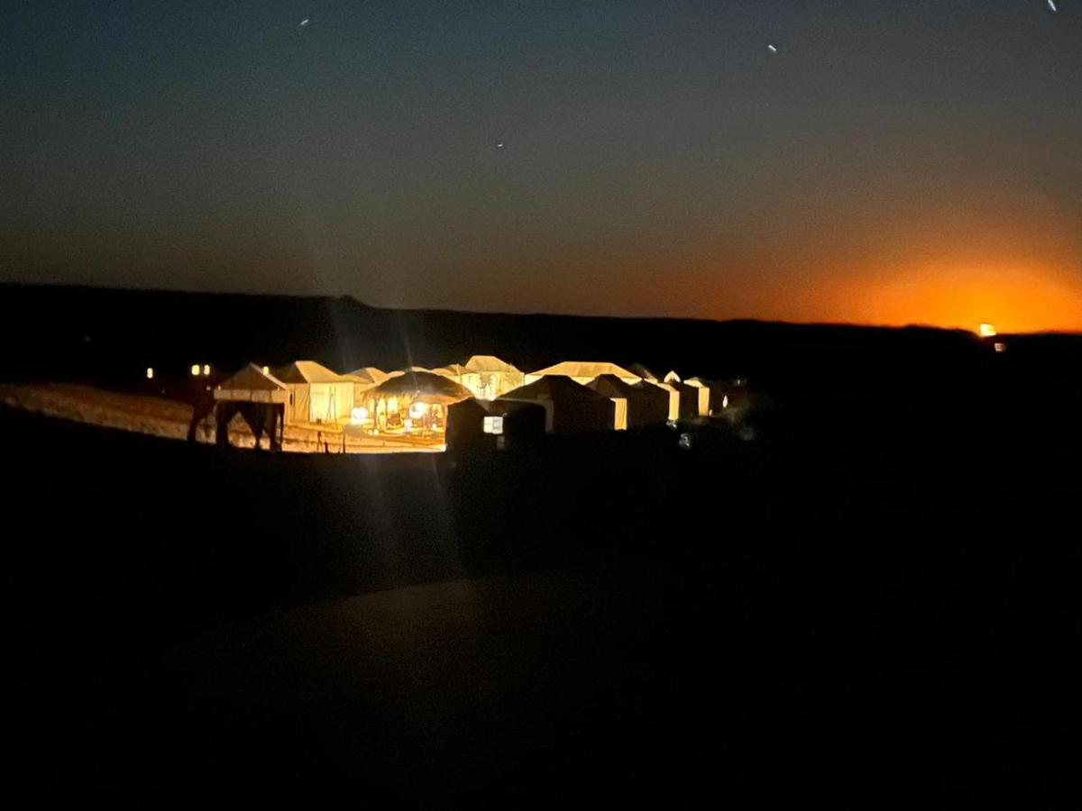 Merzouga Top Luxury Camp Exterior photo